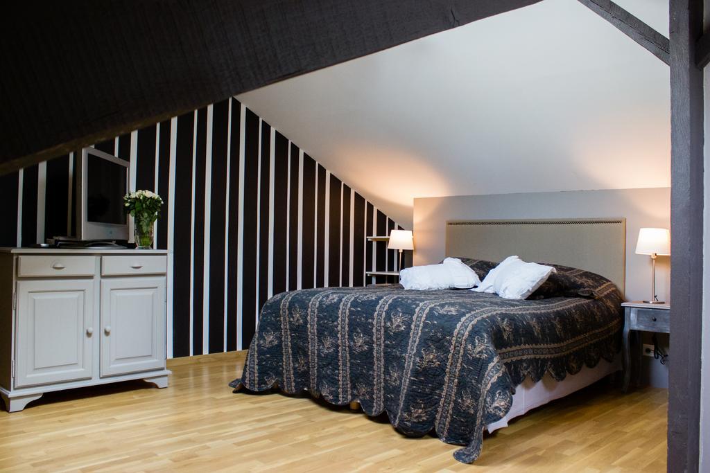 Lequatorze Bed & Breakfast Compiegne Bilik gambar
